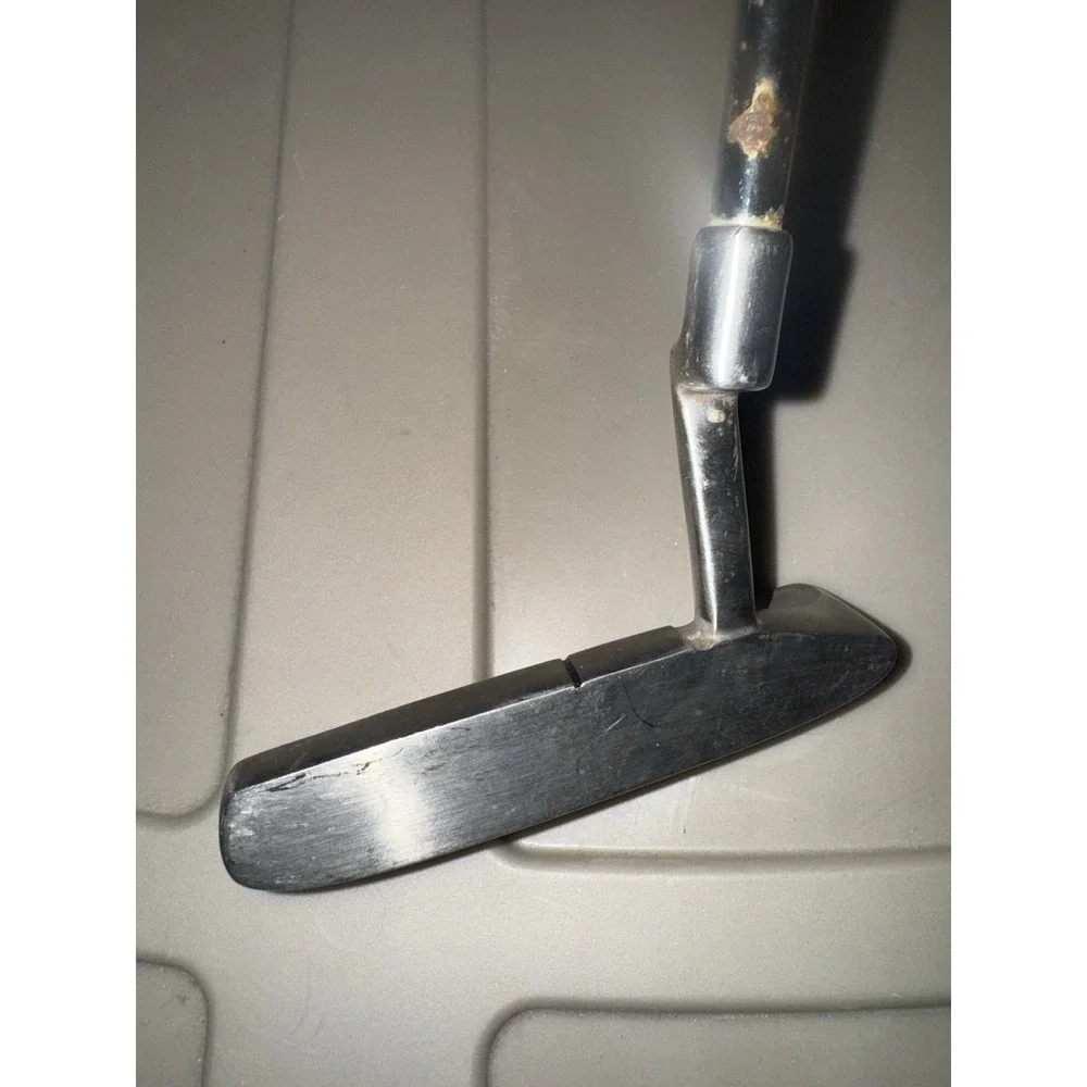 MGD Genuine Draft Blade Golf Putter 34
